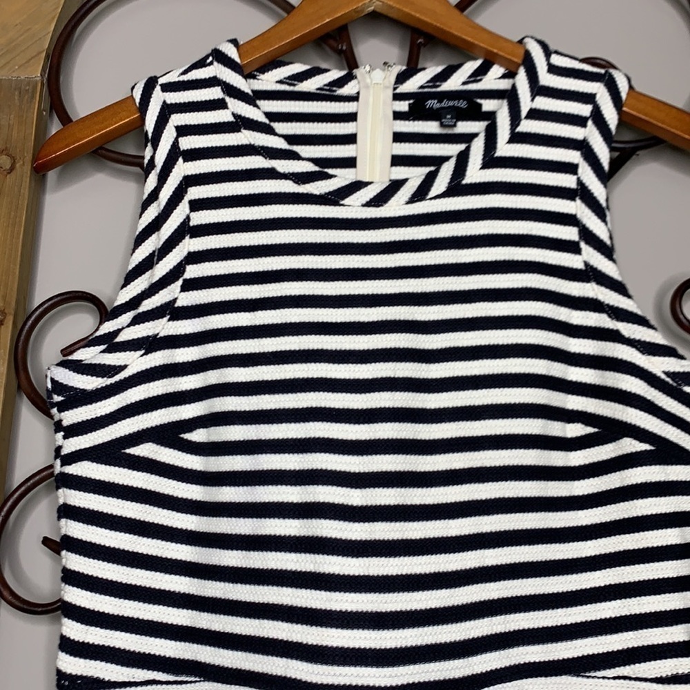 Madewell striped afternoon fit and flare dress - Picture 4 of 11